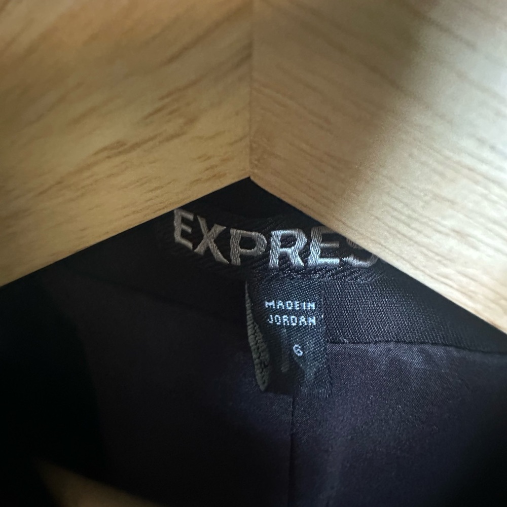 Express Women's Gray Blazer - Picture 2 of 4
